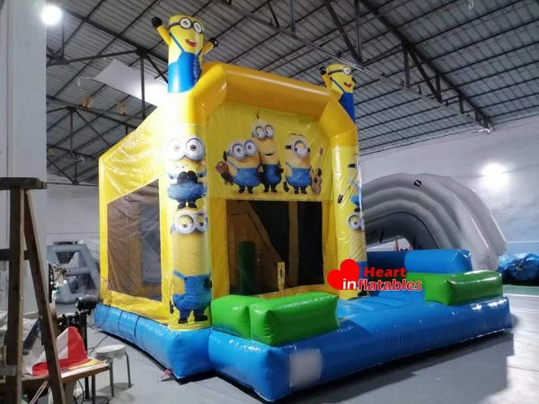 Minions Bouncy Slide 6m x 5m