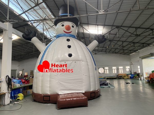 Snowman Jumping Bed 17ft x 17ft x 26ft